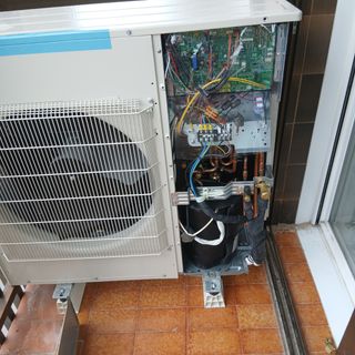 Instalaciones  de aire  i luz 
