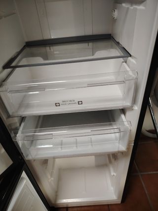 Nevera frigorífico Combi NEGRA, EDESA CLASE A+++ N