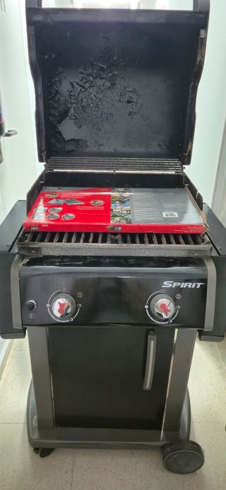 Barbecue Spirit nero e argento