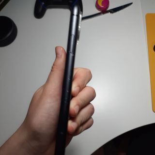 iPhone 11 Negro 94% Salud + cargador original