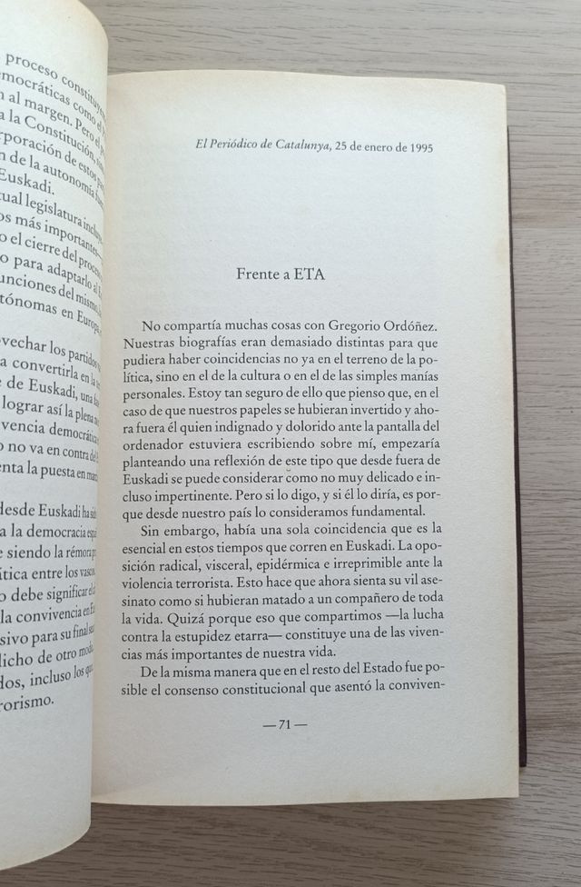 TESTIGO PRIVILEGIADO de Mario Onaindía, Artículos