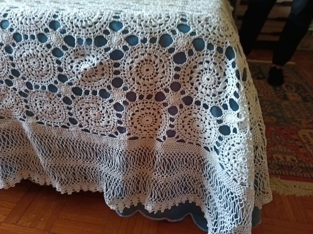Copriletto uncinetto fatto a mano