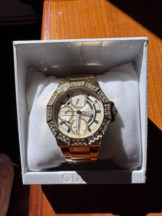 Reloj Guess Selene 
PRECIO NEGOCIABLE