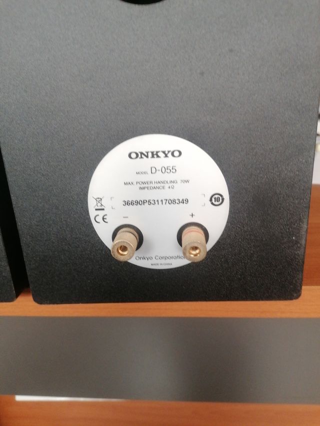 Altoparlanti neri Onkyo D-055