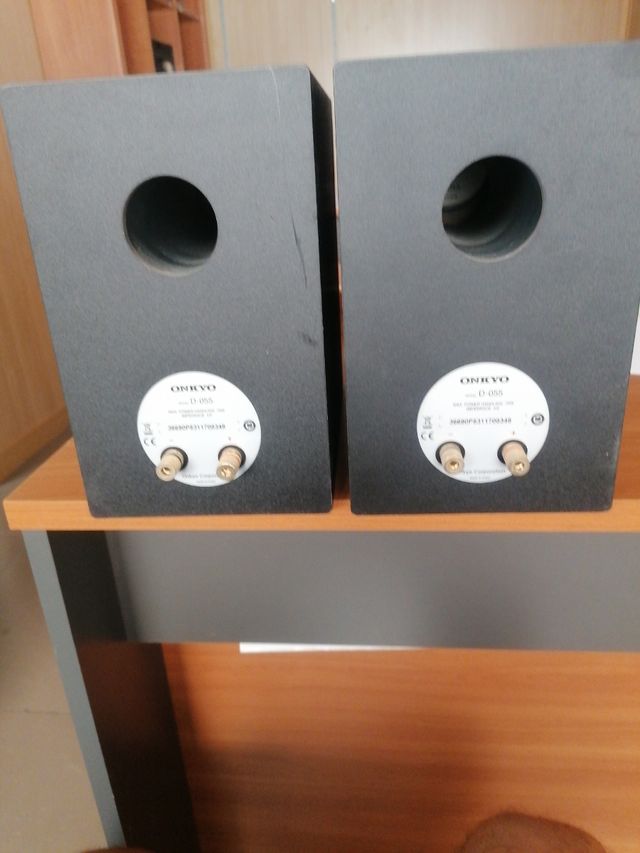 Altoparlanti neri Onkyo D-055