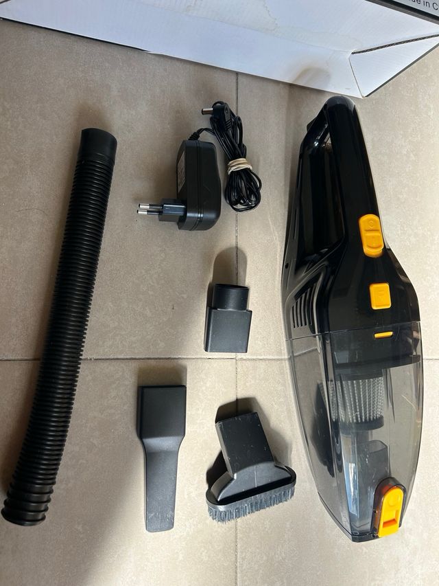 Aspirador de coche portátil