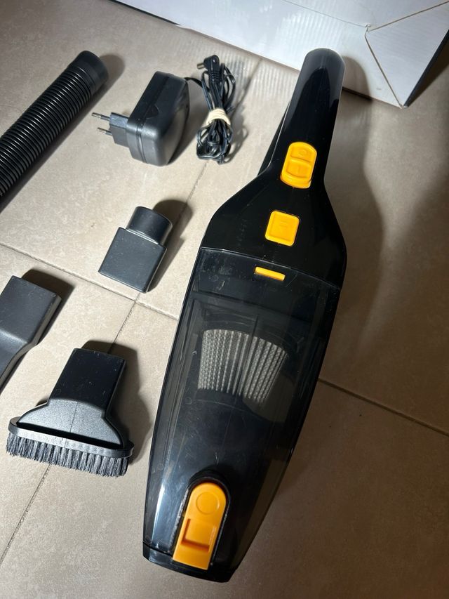 Aspirador de coche portátil