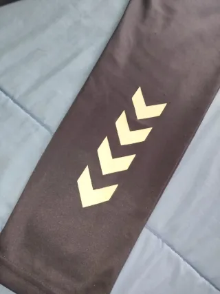 Pantalón chándal Hummel azul