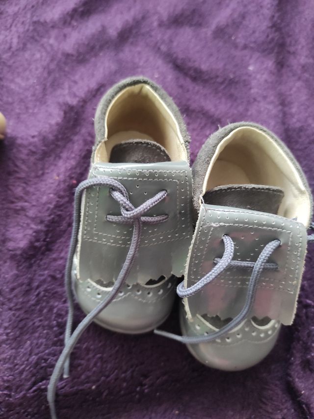 Zapatos de piel talla 19