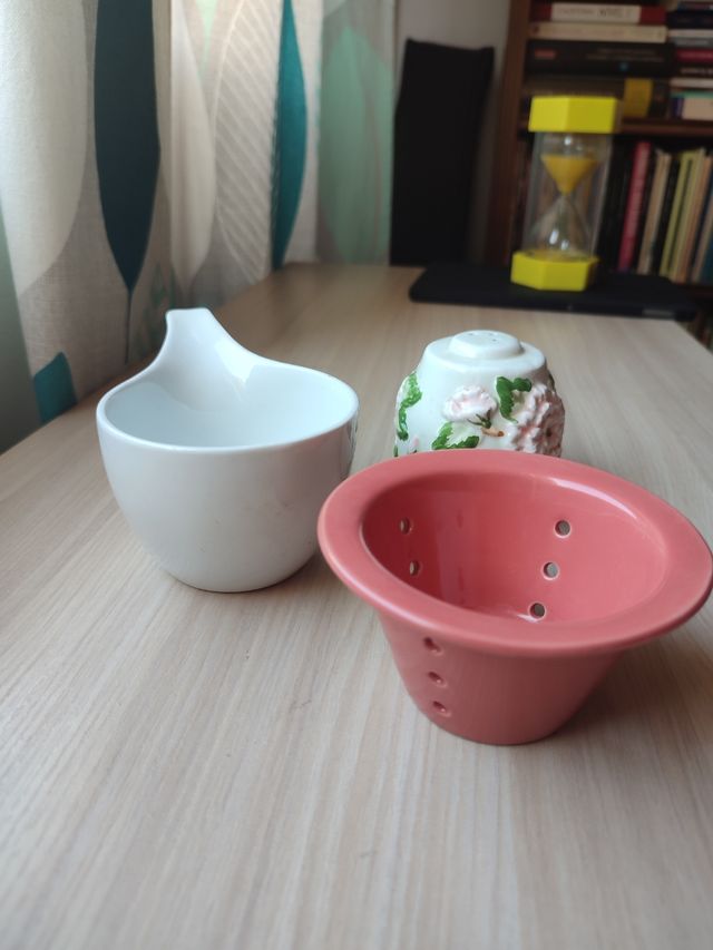 Lote 3 PIEZAS cocina: salero, cuenco, colador