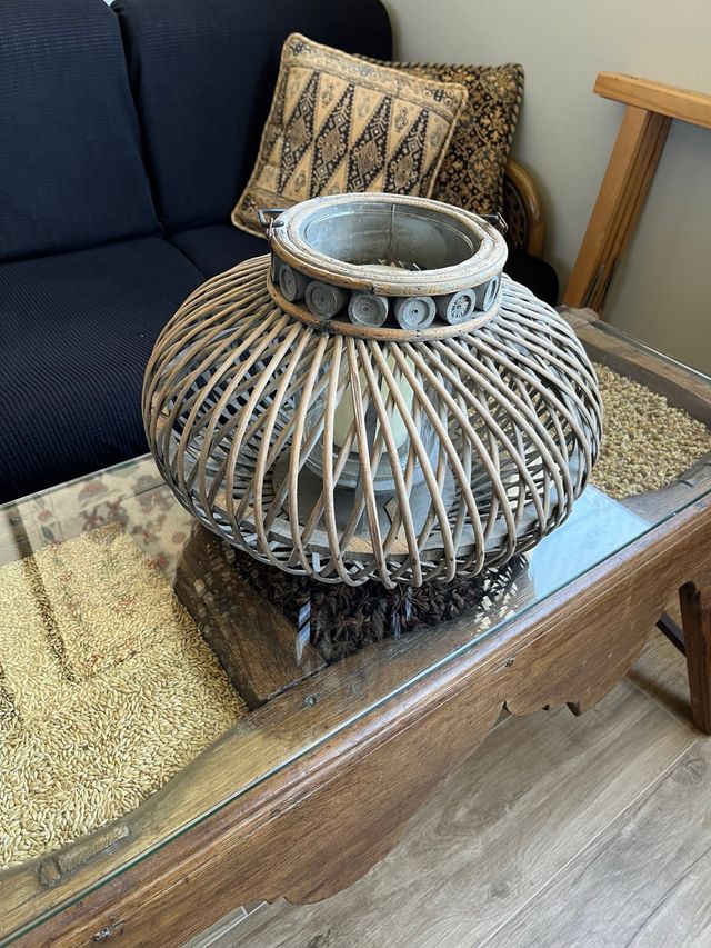 Candelabro de Mimbre y Metal
