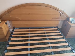 Somier y cabecero de madera