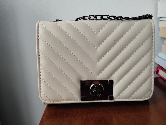 Borsa donna bianca con catena nera