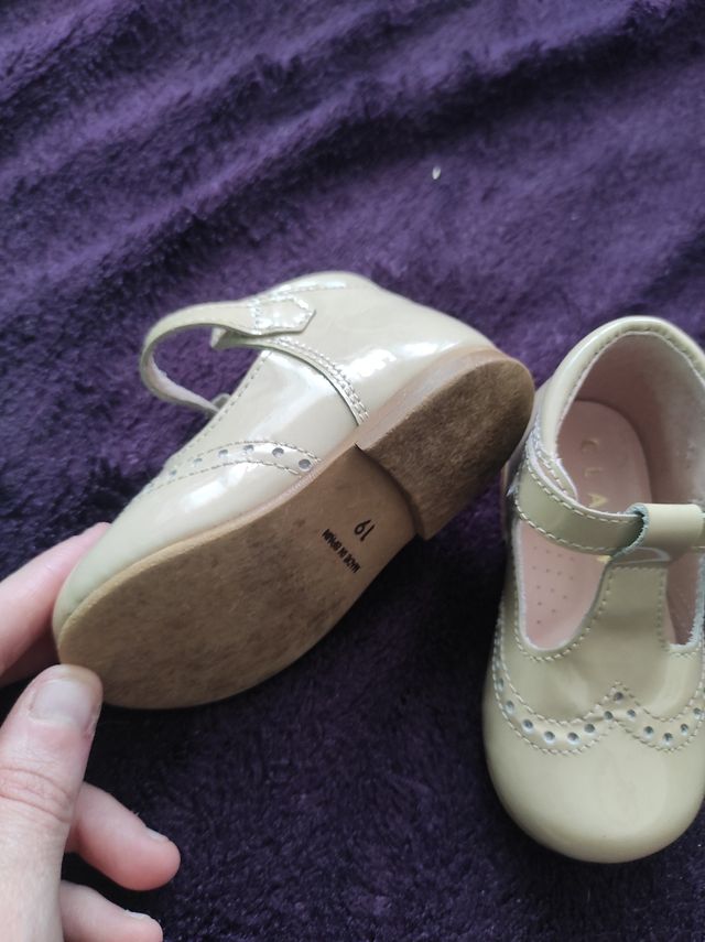 Zapatos charol niña talla 19