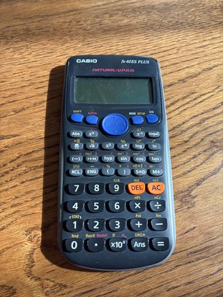 Calculadora Casio fx-82ES PLUS