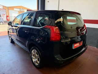 Peugeot 5008 1.6 HDI 110CV AUT 12 MESES DE GARANT 