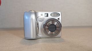 Cámara Digital Nikon Coolpix 7600 Plata