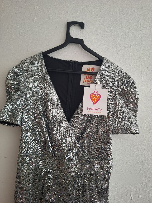 Vestido lentejuelas corto plateado
