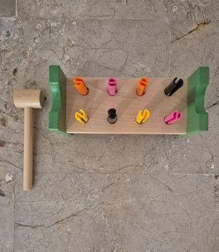 Juguete Montessori Madera con Martillo