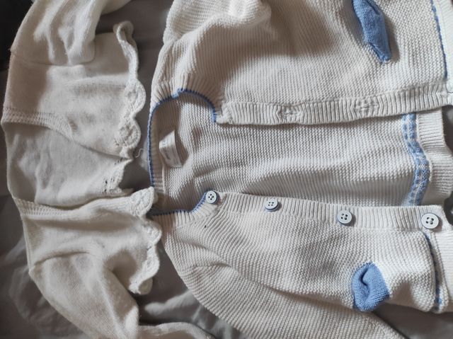Lote siete chaquetas punto 2-4 meses