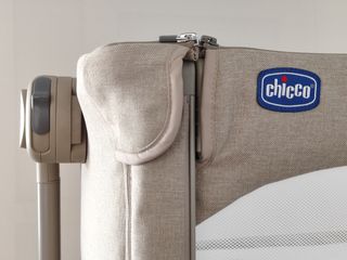 Minicuna colecho Chicco Next2me Magic. Color beige