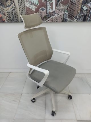 SILLA DE OFICINA GRIS Y BLANCA