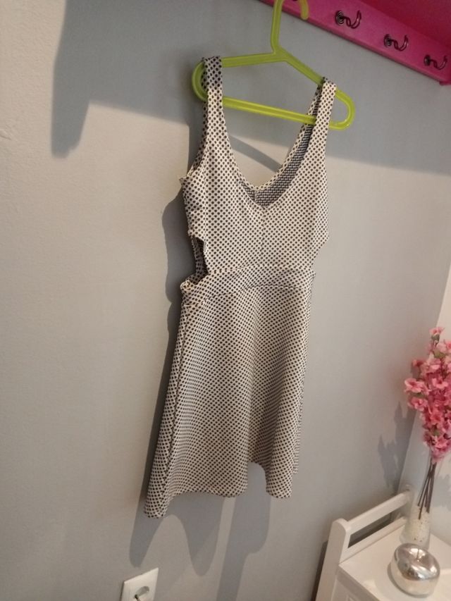 Vestido de verano con lunares