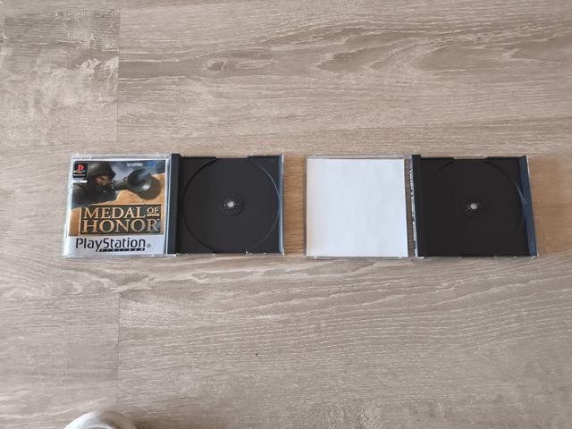 Juegos PlayStation: Medal of Honor y Ready 2 Rumbl