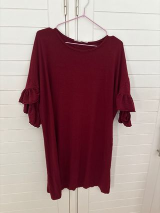Vestido burdeos con volantes talla L