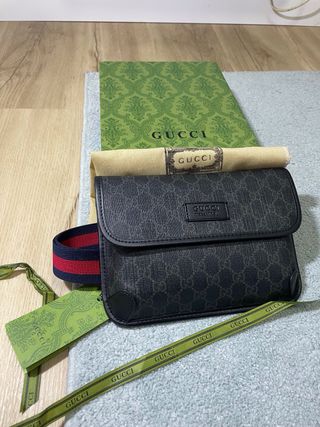 Riñonera Gucci Negra