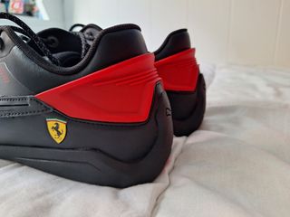 Zapatillas Ferrari PUMA Drift Cat Delta Negras