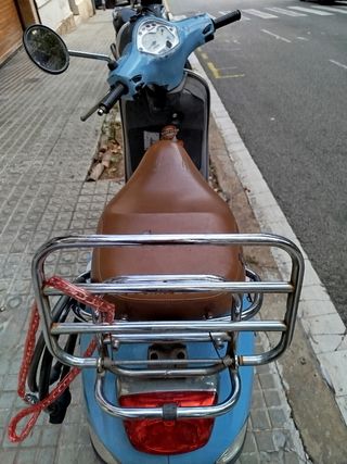 Vespa Azul 50cc