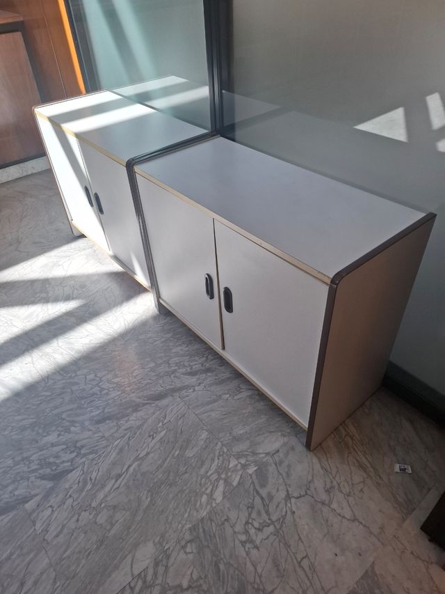 2 Armarios de madera blancos