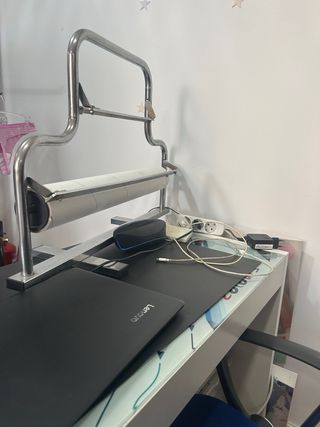 Mobiliario de tienda blanco