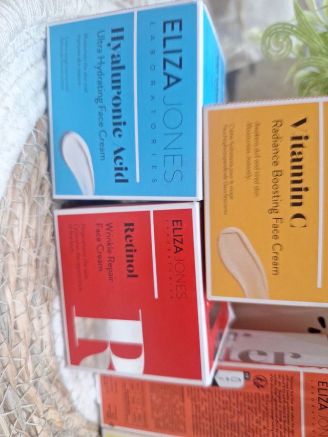 Eliza Jones Creme Viso Vitamin C, Hyaluronic Acid,