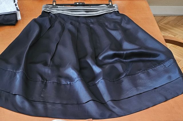 Falda Maje Negra Talla M