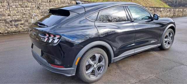 Ford Mustang Mach E Rango Extendido 99 kw