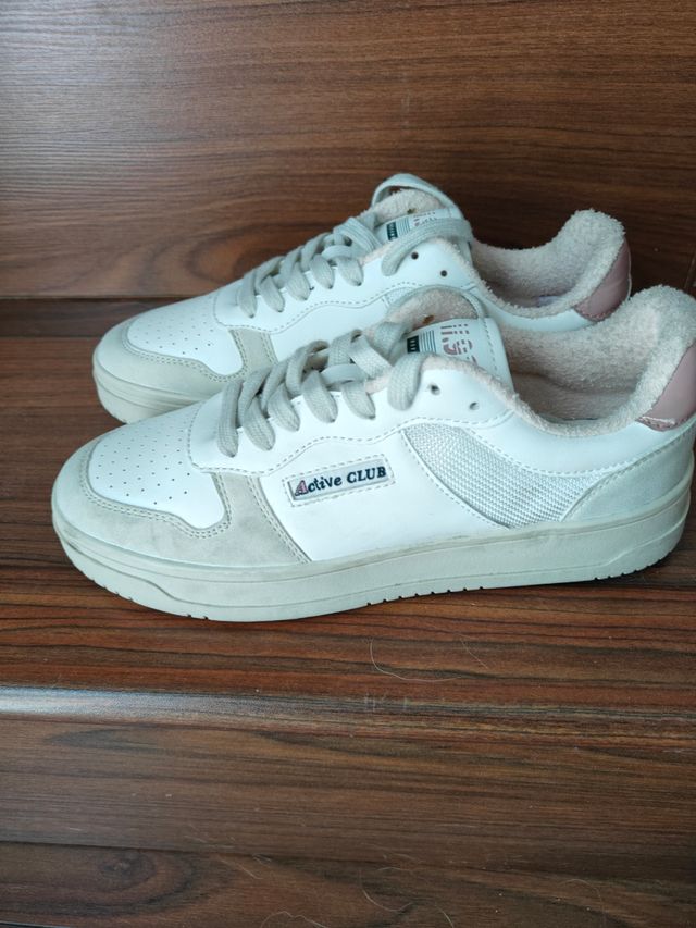 Zapatillas Active Club Beige y Blancas