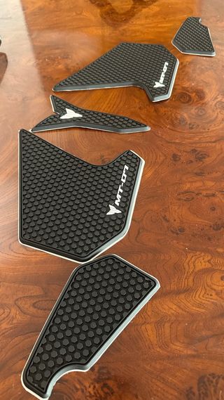 Yamaha MT-07 escape completo