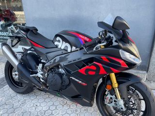 DASMOTO VENDE APRILIA RSV4 FACTORY 2024 (6200 KMS)