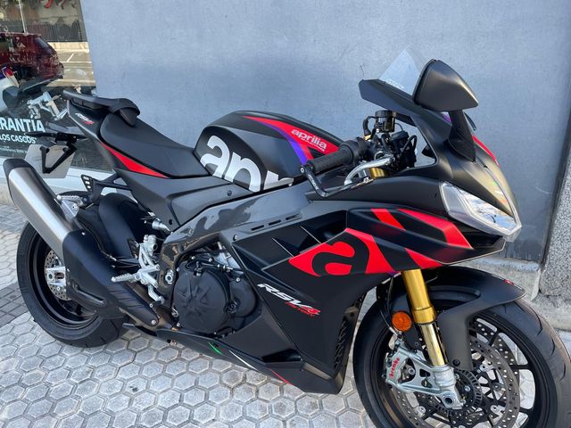 DASMOTO VENDE APRILIA RSV4 FACTORY 2024 (6200 KMS)