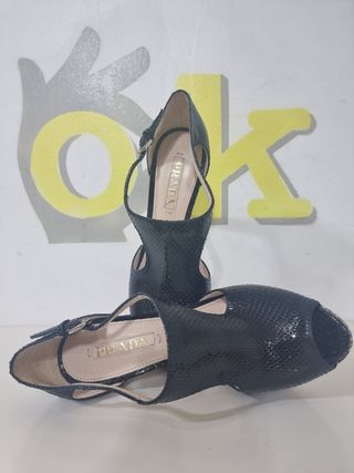Zapatos Prada Sandalias de tacón 09140