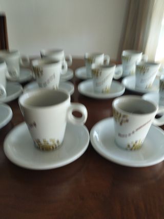 Juego de 12 tazas de café de porcelana