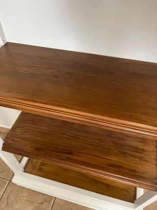 Estantería de madera firme