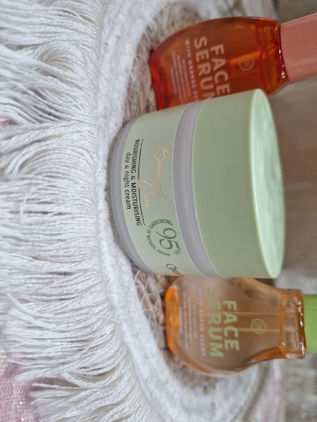 Crema viso e sieri viso