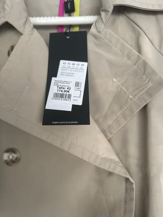 Gabardina Lola Casademunt Talla XL Beige