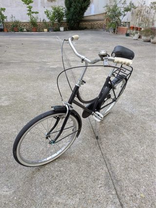 Bicicleta infantil negra