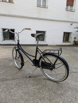 Bicicleta infantil negra