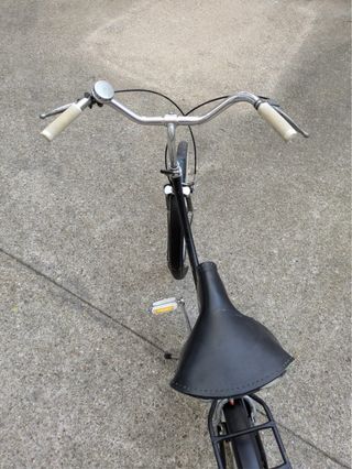 Bicicleta infantil negra
