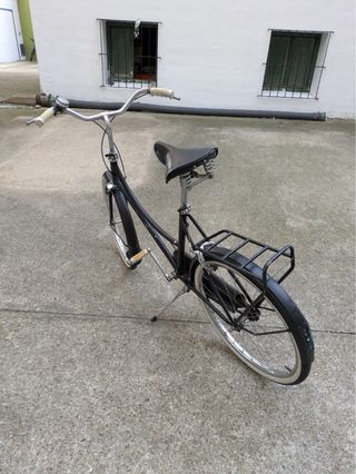 Bicicleta infantil negra